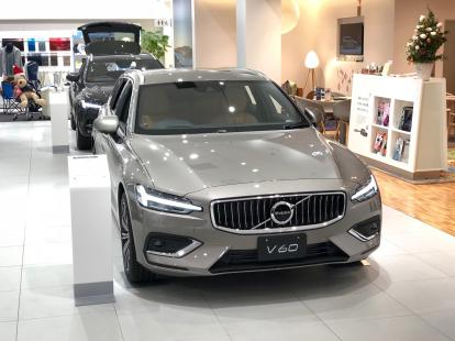 【新色】V60 T5 Inscription ﾍﾟﾌﾞﾙｸﾞﾚｰﾒﾀﾘｯｸ