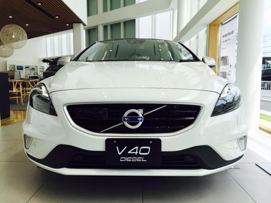 V40 D4 R