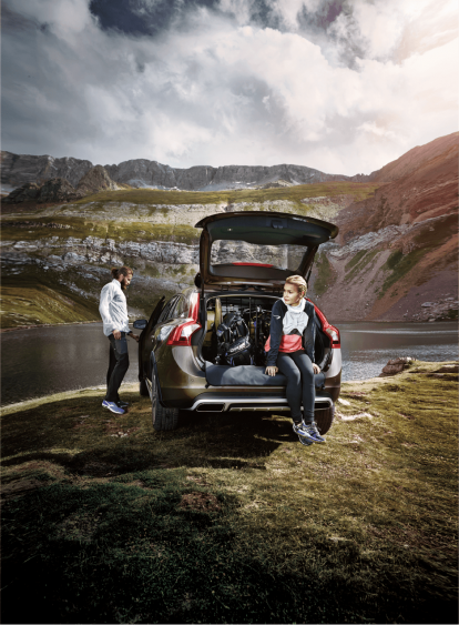 ボルボ V60クロスカントリーとアウディ A4オールロードクワトロのスペック、インテリア、快適装備などを比較！