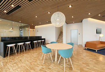 ボルボ・カー　香里園（大阪府寝屋川市）の北欧デザインのリビングルーム