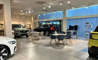 ボルボ・カー　港南台（神奈川県横浜市港南区）のショールーム１